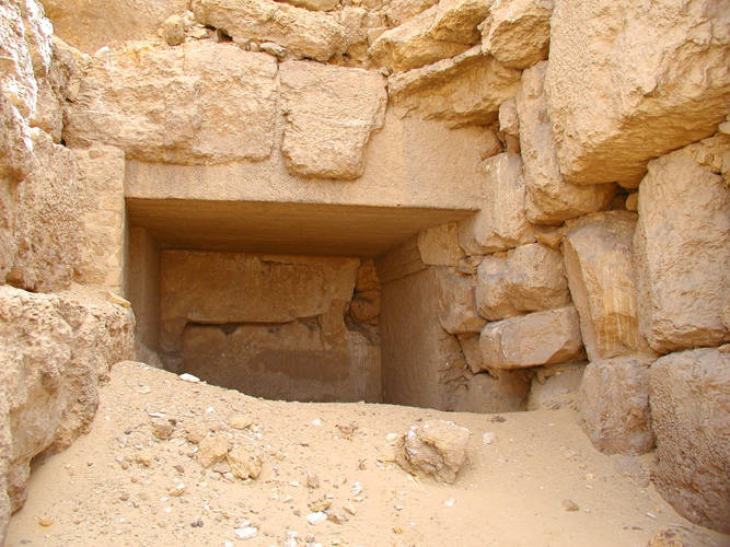 Mastaba en el Faraun