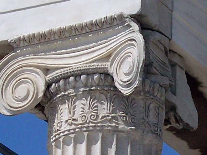 Capitel jnico del templete de las Caritides (Acrpolis de Atenas)