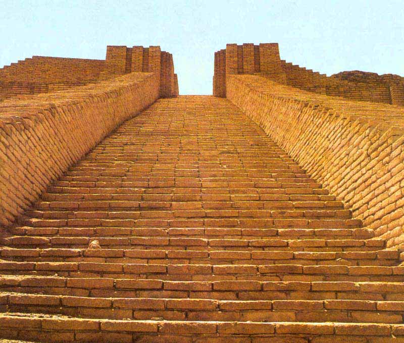 Escalera del zigurat de Ur