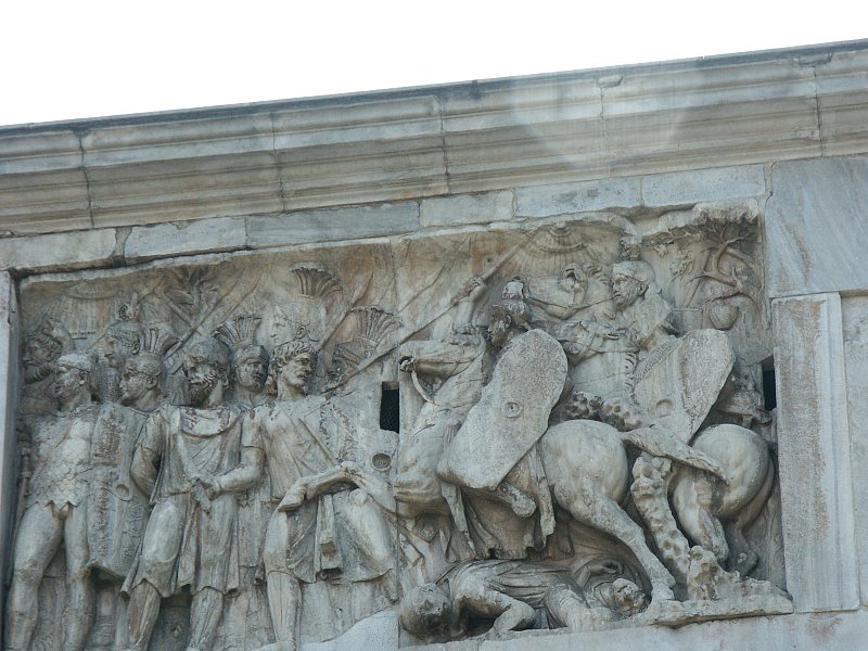 Arco de Constantino: cara oeste